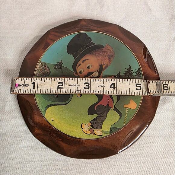 Vtg Wooden Red Skelton Collector Hanging "Freddie on the Green" 5 1/2" Diameter - Picture 4 of 4